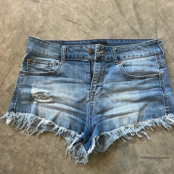 Celebrity Pink Pants - Celebrity Pink Blue Jean Shorts Distressed Frayed Hem